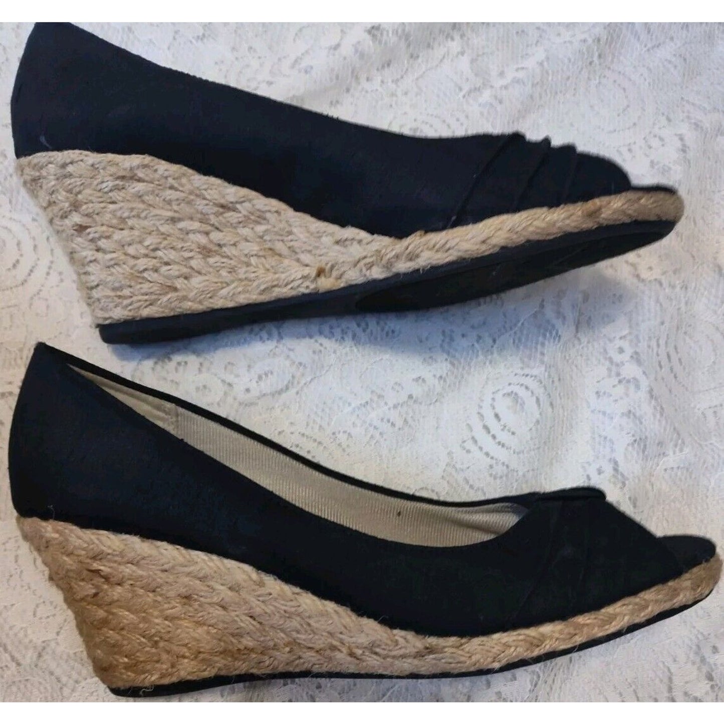 Life Stride Womens Size 8.5 M Espadrilles Heels Black Canvas Slip On Wedges