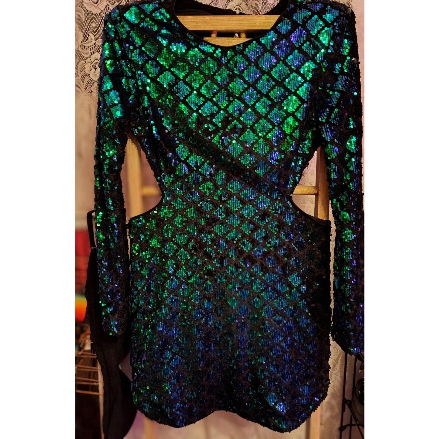 FOREVER 21 Sz LG Formal Mermaid Sequin Dress Color Shift Mini Cut Out Hollow Out