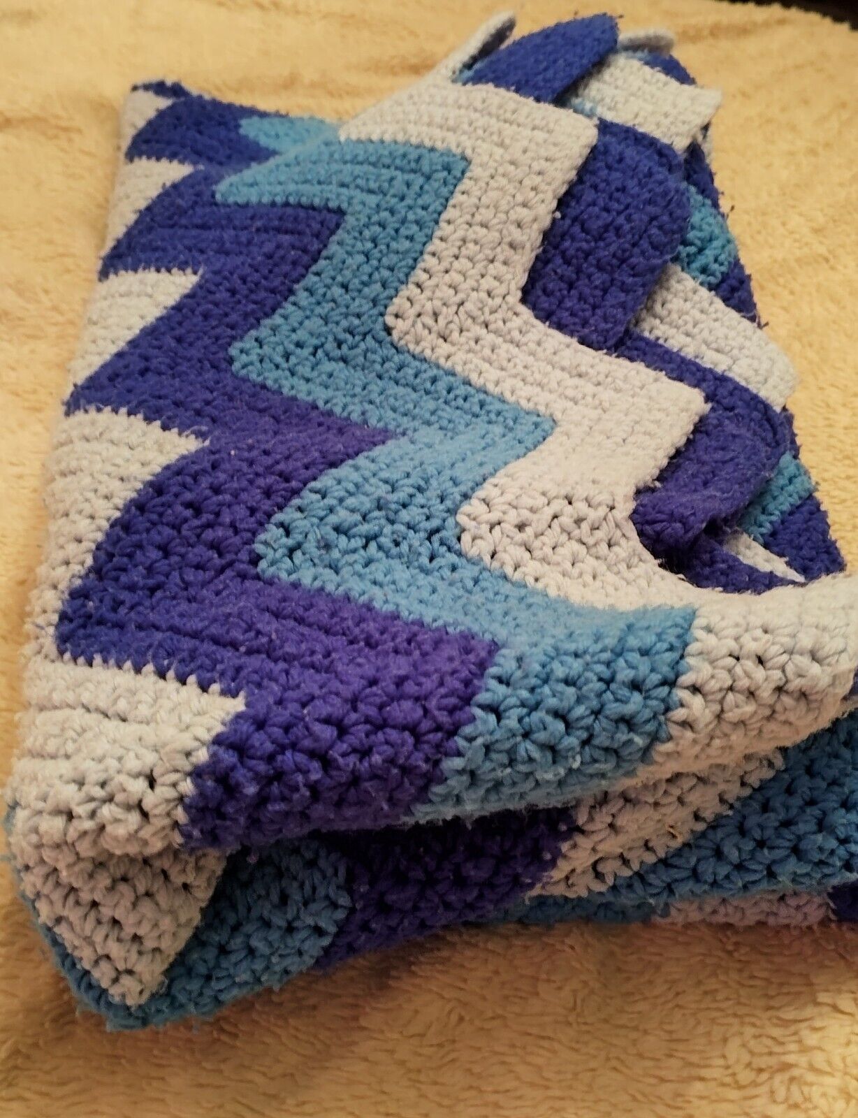 Vintage Handmade Ombré Chevron Blue Knitted Crochet Afghan Blanket Throw 36"x66"