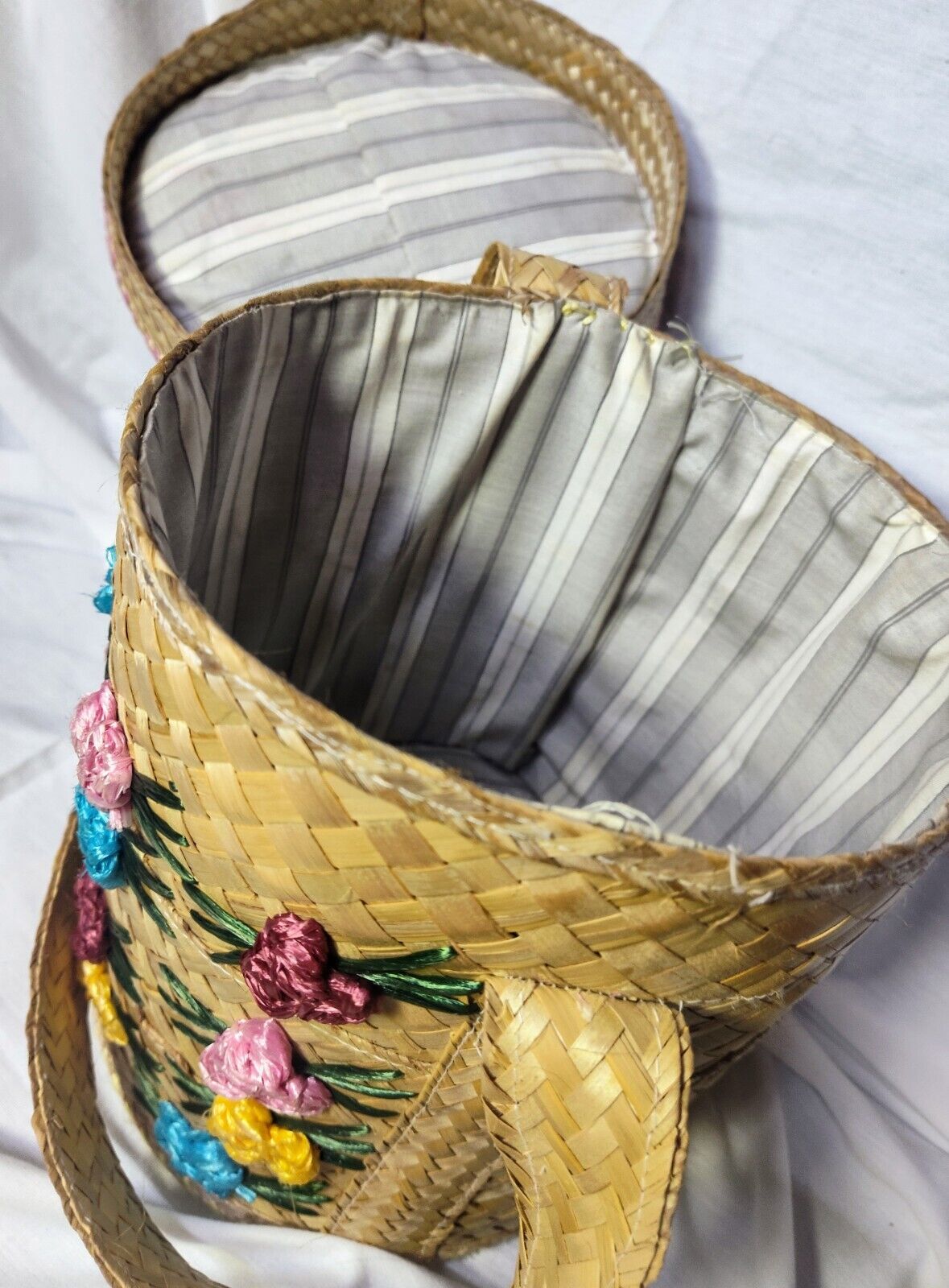 Vintage 1950s Woven Straw Raffia Floral Bucket Bag Purse Beach Picnic Tote MCM