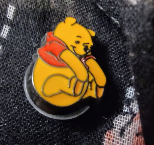 Winnie The Pooh Bear Disney Enamel Collectable Trading Lanyard Pin Or Brooch