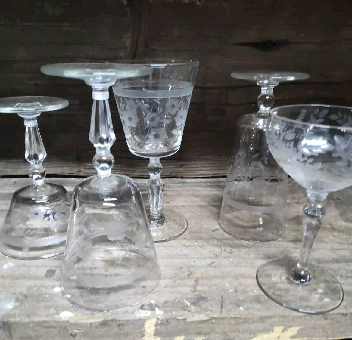 4 rare vintage Lot Of Unmarked Caprice satin ribbed etched glasses goblets +1