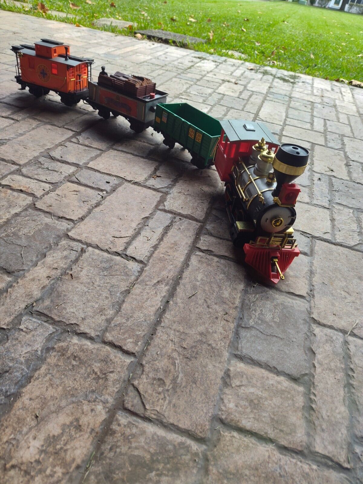 Lot Of 2 Vintage Toy Train Sets 1 complete With Tracks Need C Batteries Untested