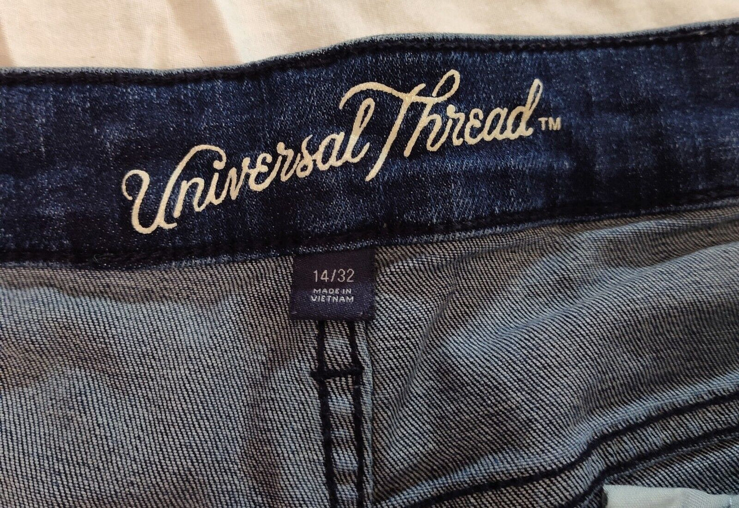 Universal Thread Midi Denim Shorts Sz 14 32 In Waist Classic Cuffed Jean Shorts