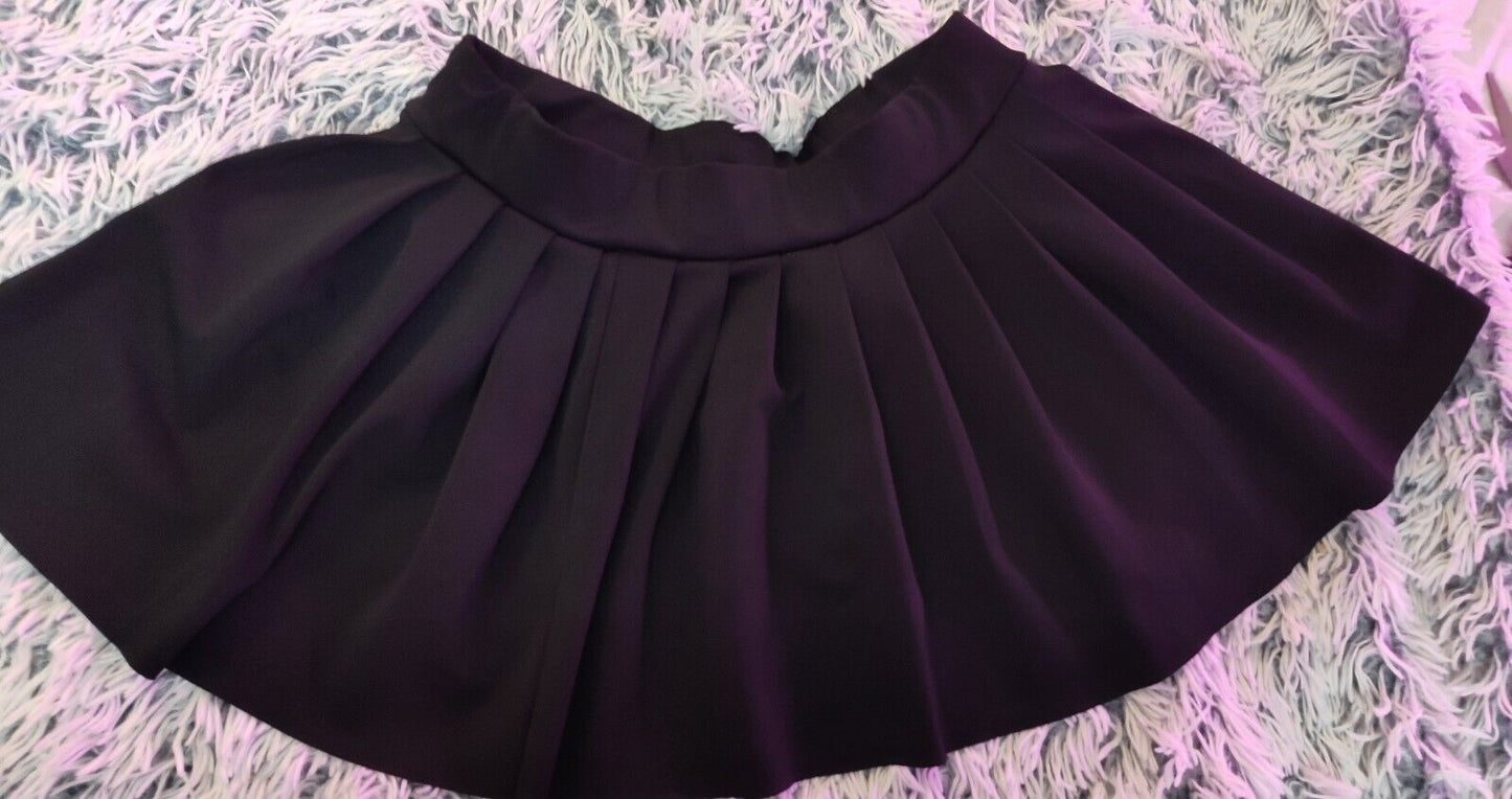 Akira Pleated Mini Skirt Size Large Black