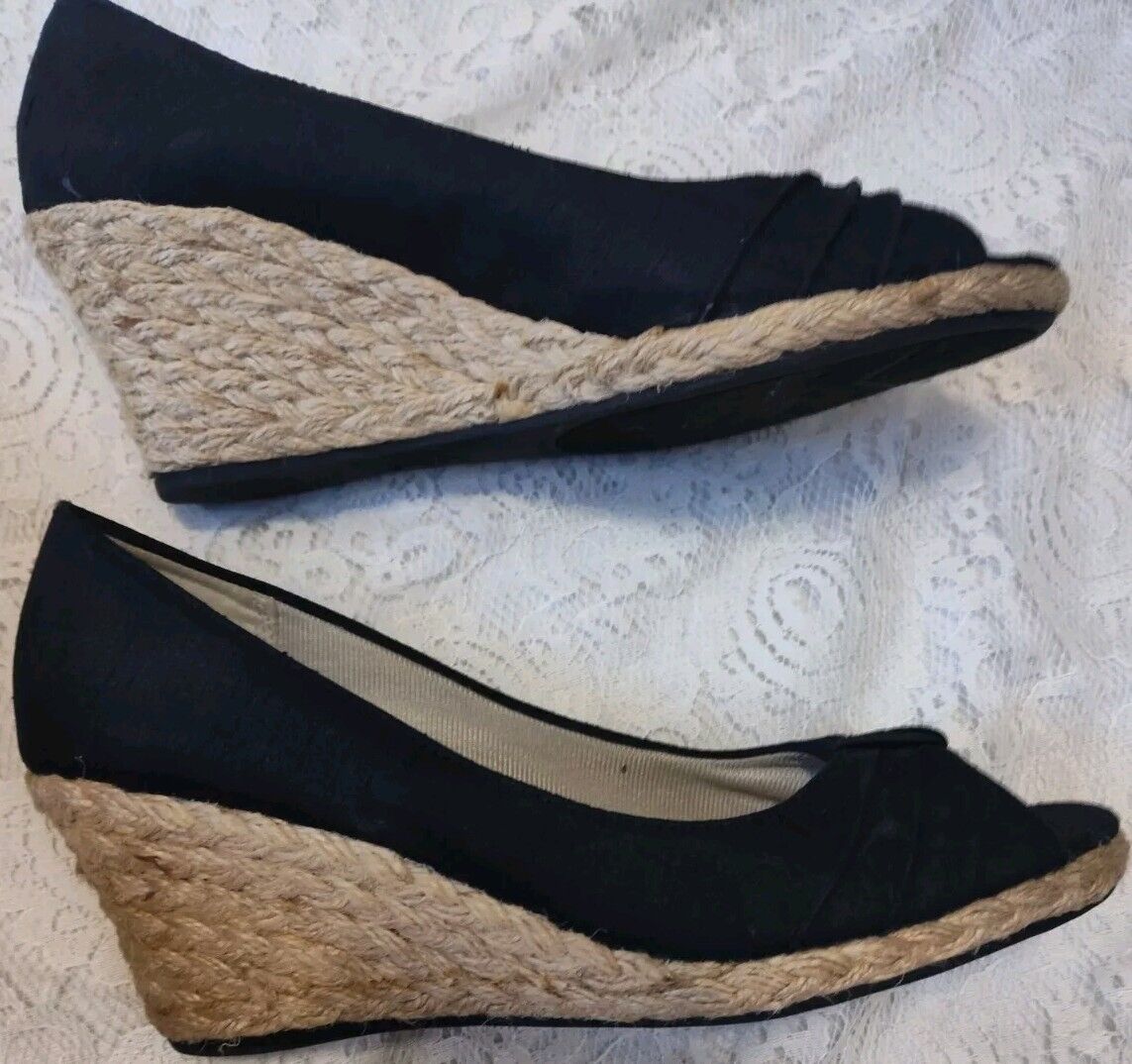 Life Stride Womens Size 8.5 M Espadrilles Heels Black Canvas Slip On Wedges