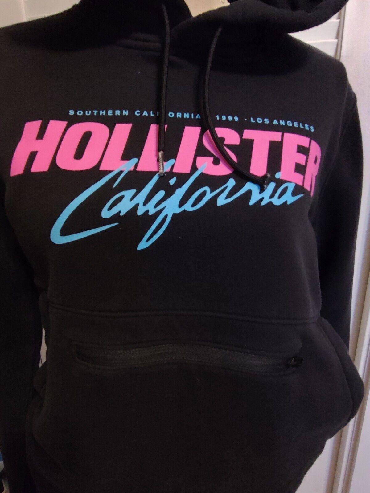 Hollister Black Sunset SOFT Hoodie Extra Zip Pouch Pocket Southern Cali Size S