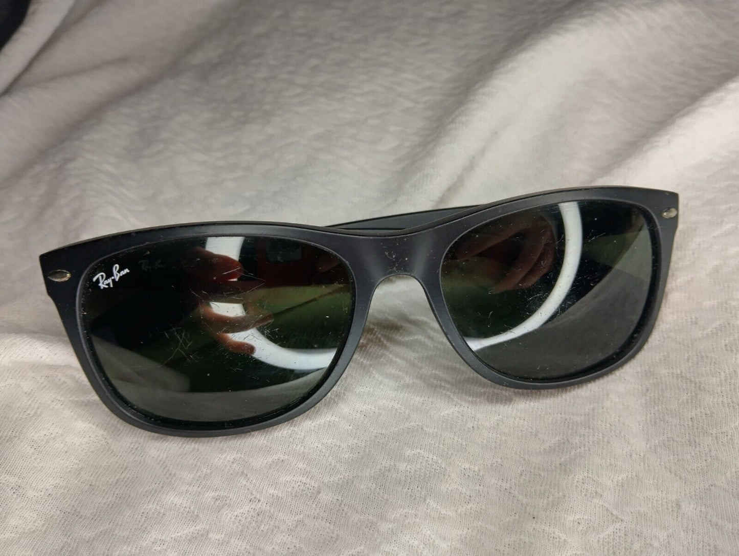 Ray-Ban New Wayfarer Matte RB 2132 Black Sunglasses Normal Wear Designer Shades