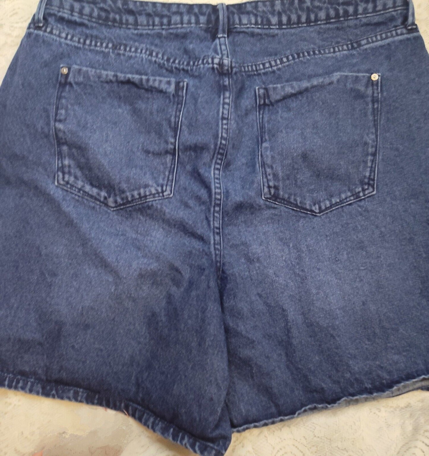 JUSTFAB Blue Denim Shorts Distress Women's Plus Size 16W -5 Pocket NWT