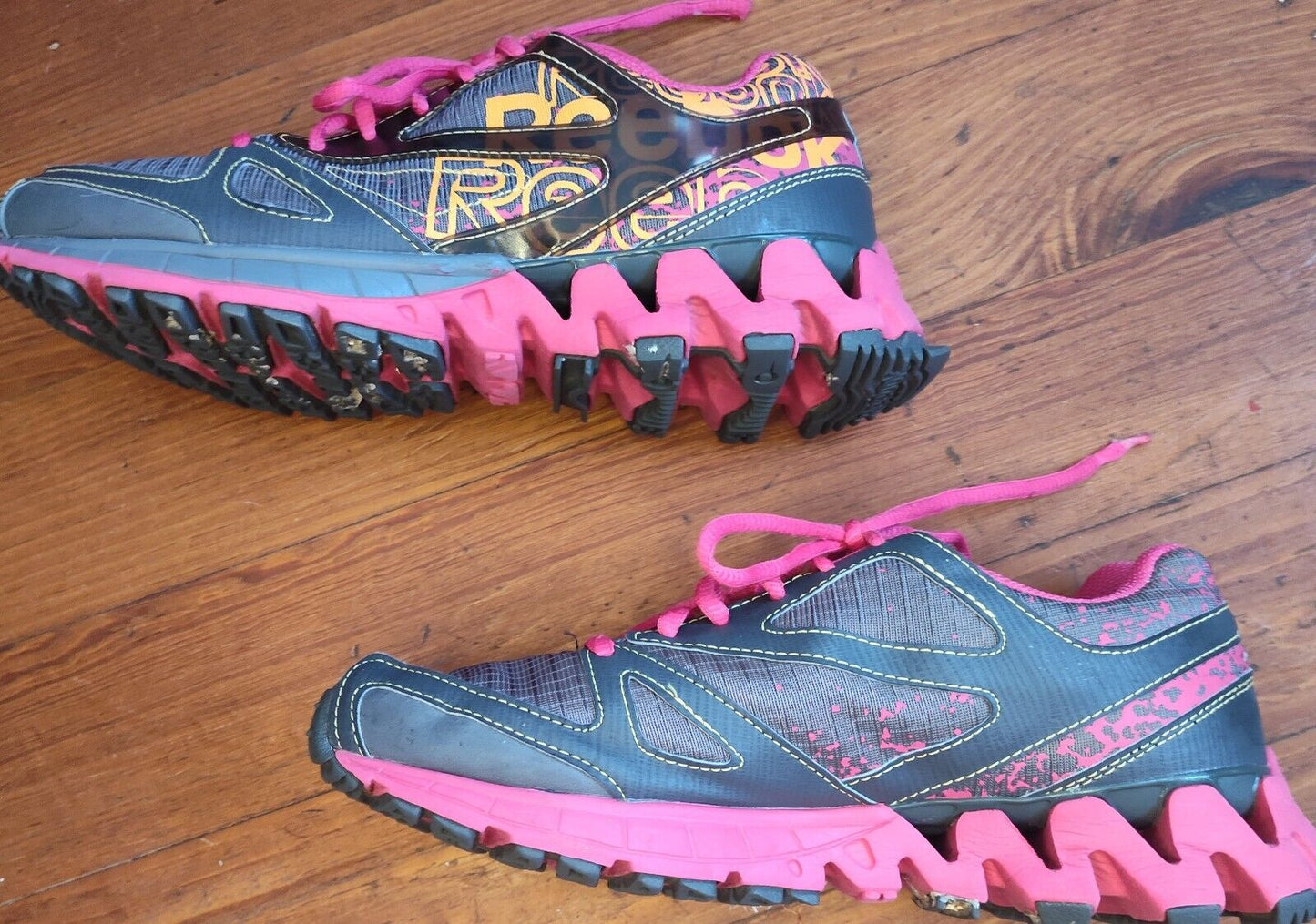 * Women's Reebok Zigtech Trail Shoes Sz 8.5 Minor Interior Wear, Comfortable Vgc