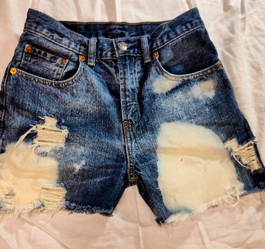 Levi's 527 Destroyed Distressed Cut Off Denim Frayed Shorts Size. 14 Slim 25/27