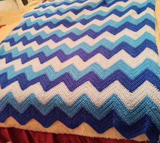 Vintage Handmade Ombré Chevron Blue Knitted Crochet Afghan Blanket Throw 36"x66"