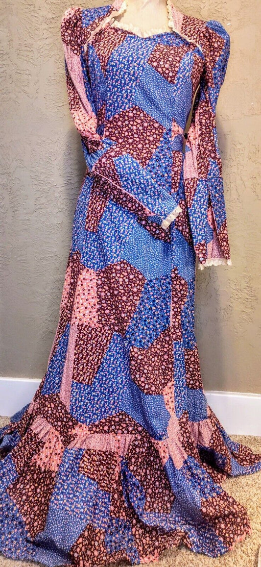 Vintage 1970s Patchwork Floral Granny Maxi Dress Cottagecore Prairie Aesthetic